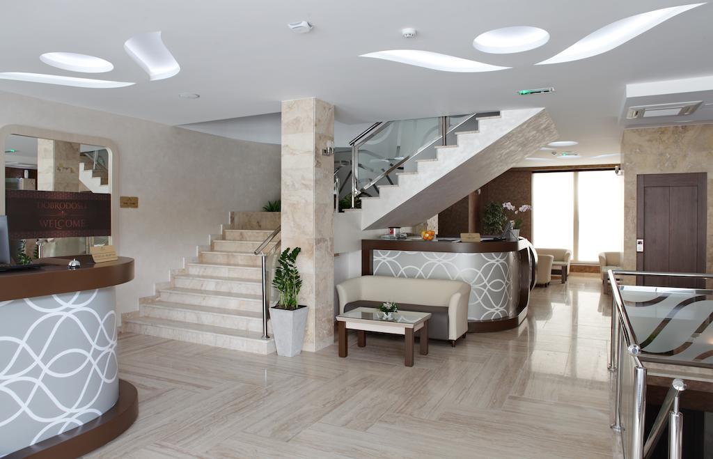 Garni Hotel Aveny Cacak Ngoại thất bức ảnh