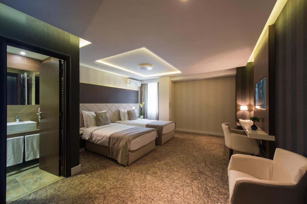 Garni Hotel Aveny Cacak Ngoại thất bức ảnh