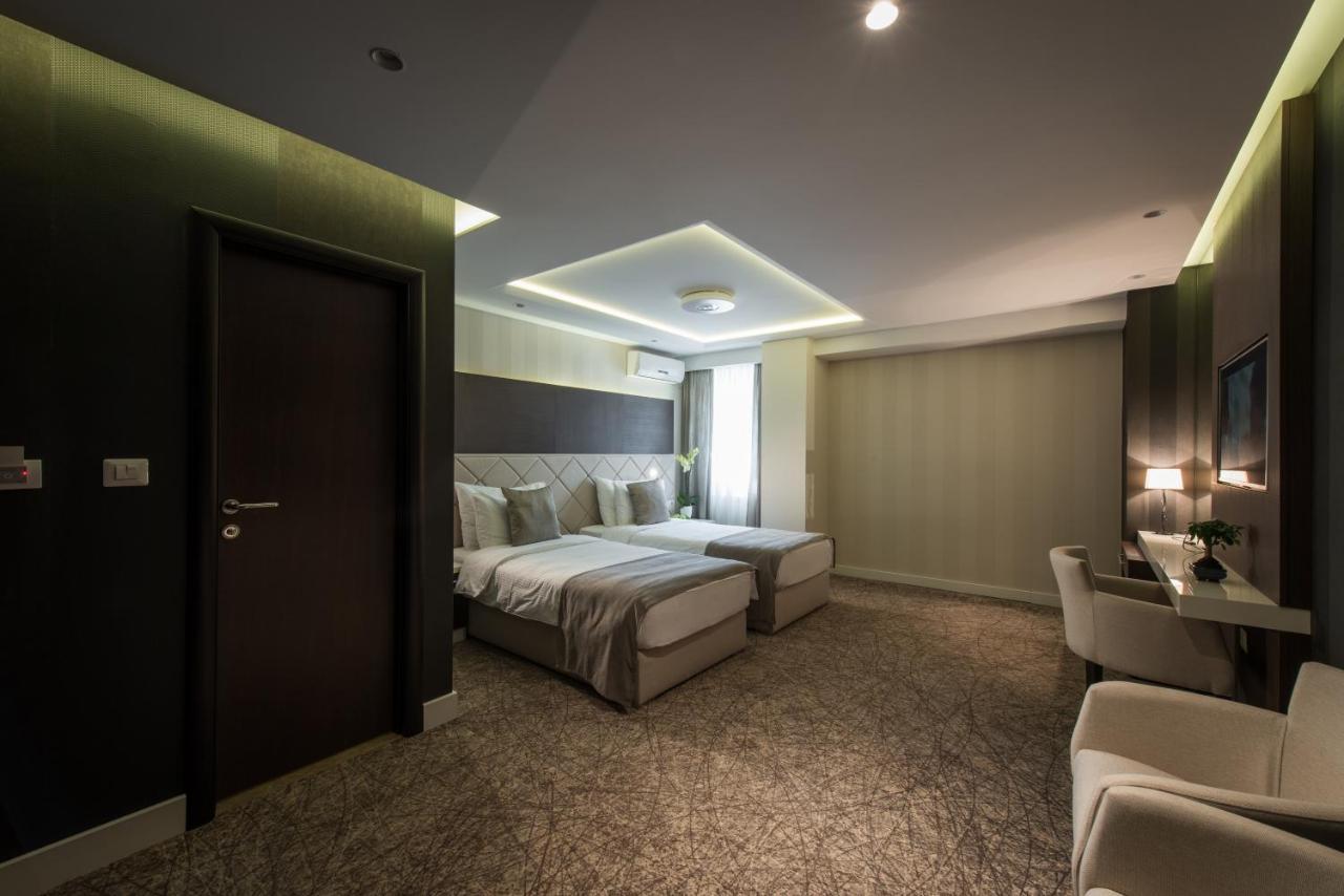 Garni Hotel Aveny Cacak Ngoại thất bức ảnh