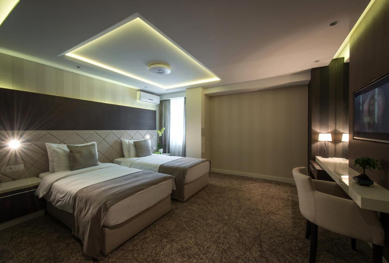 Garni Hotel Aveny Cacak Ngoại thất bức ảnh