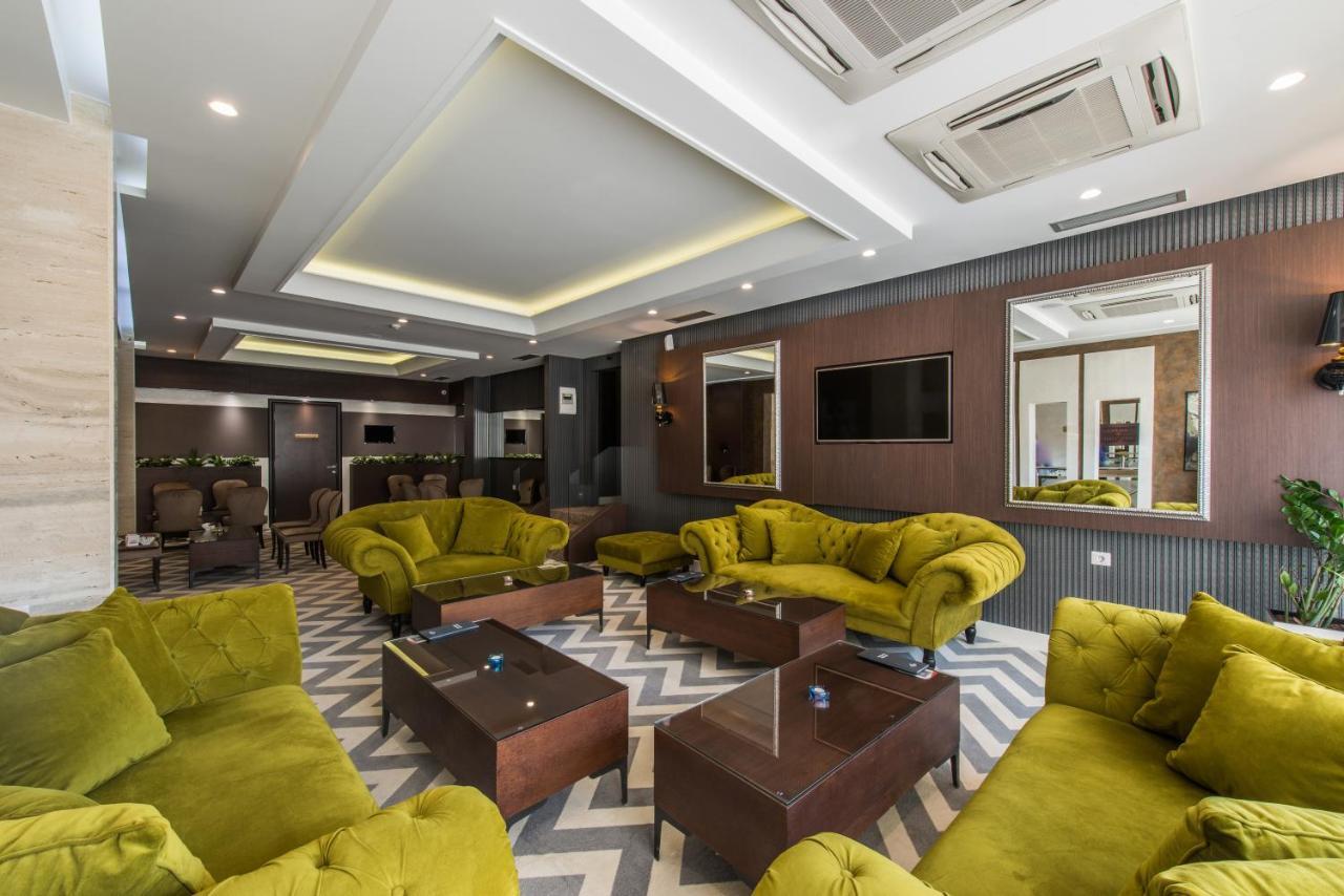 Garni Hotel Aveny Cacak Ngoại thất bức ảnh